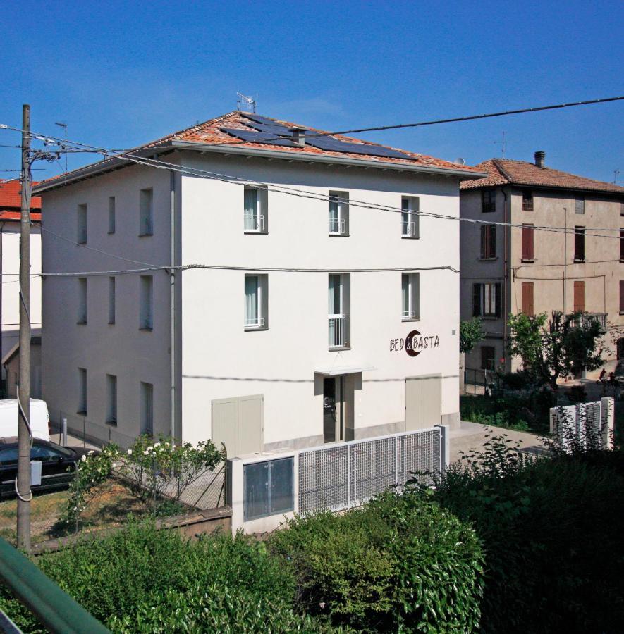 Bed & Basta Hotel Reggio Emilia Exterior photo